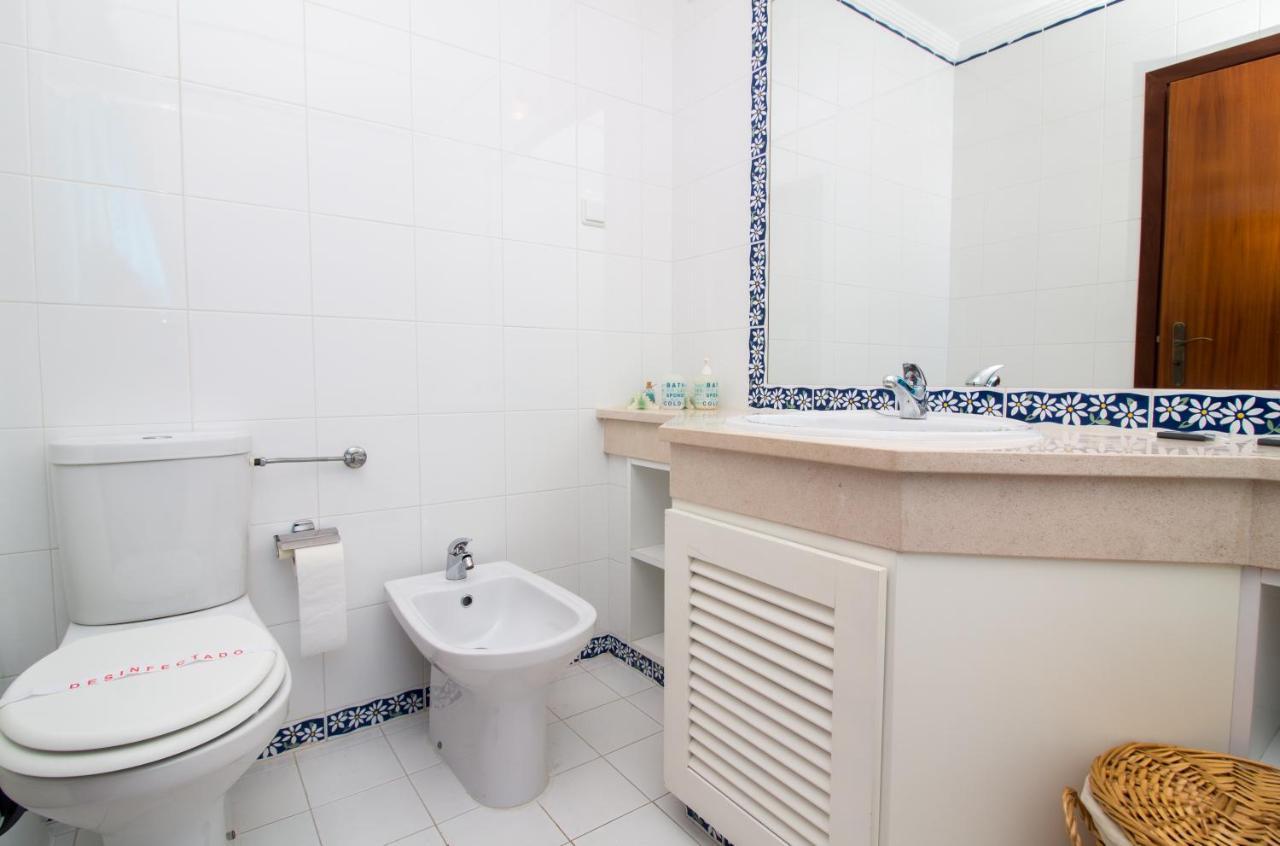 Family Apartment - Pool And Garden & Playground & Beach & Albufeira Exterior photo