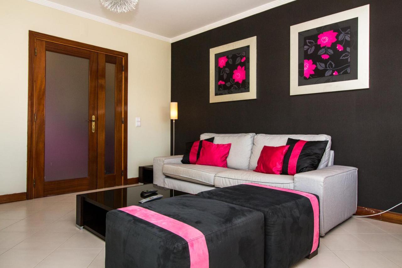 Family Apartment - Pool And Garden & Playground & Beach & Albufeira Exterior photo